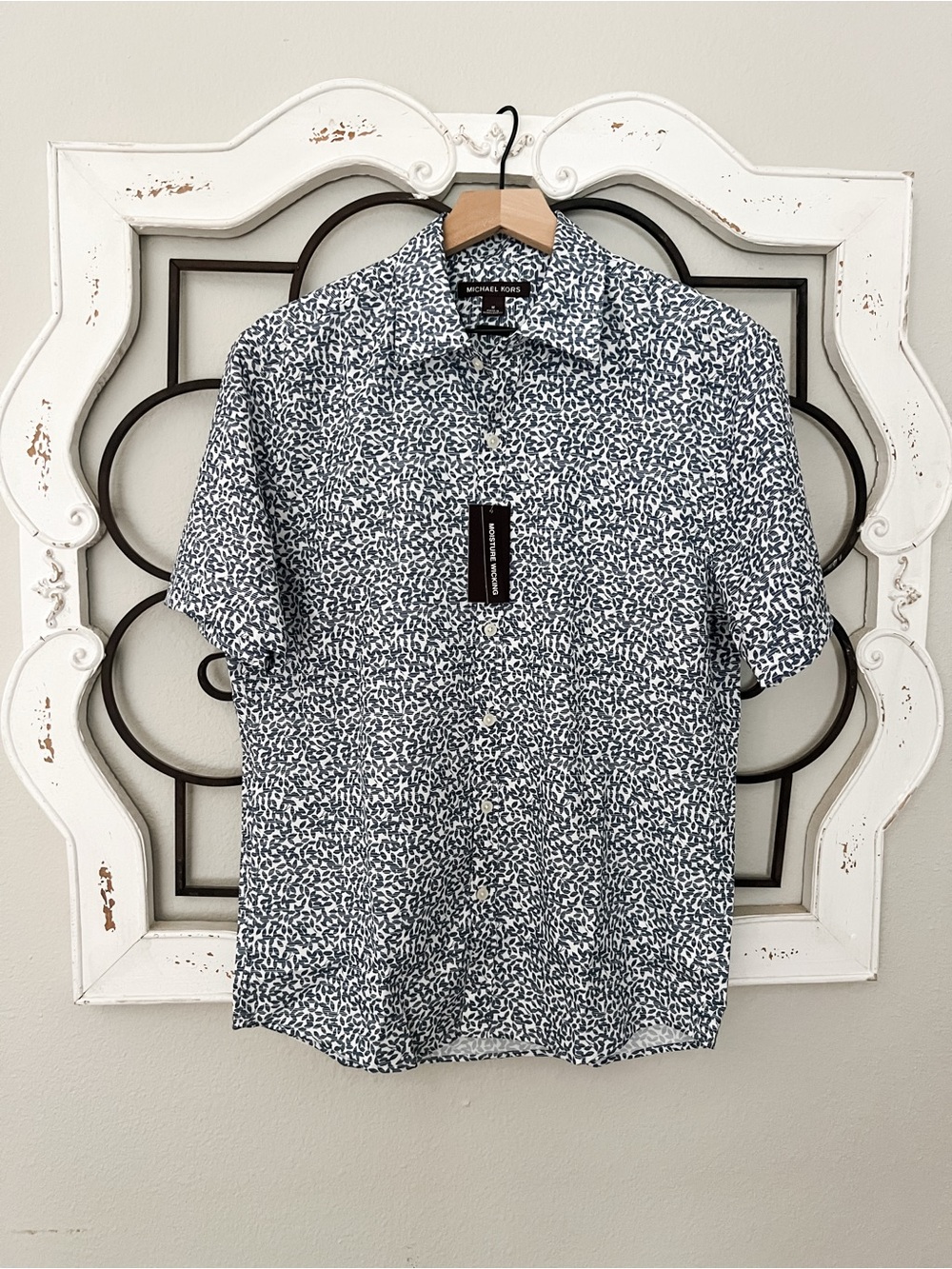 NWT Michael Kors Short Sleeve Button-Down Shirt in Navy and White Print
